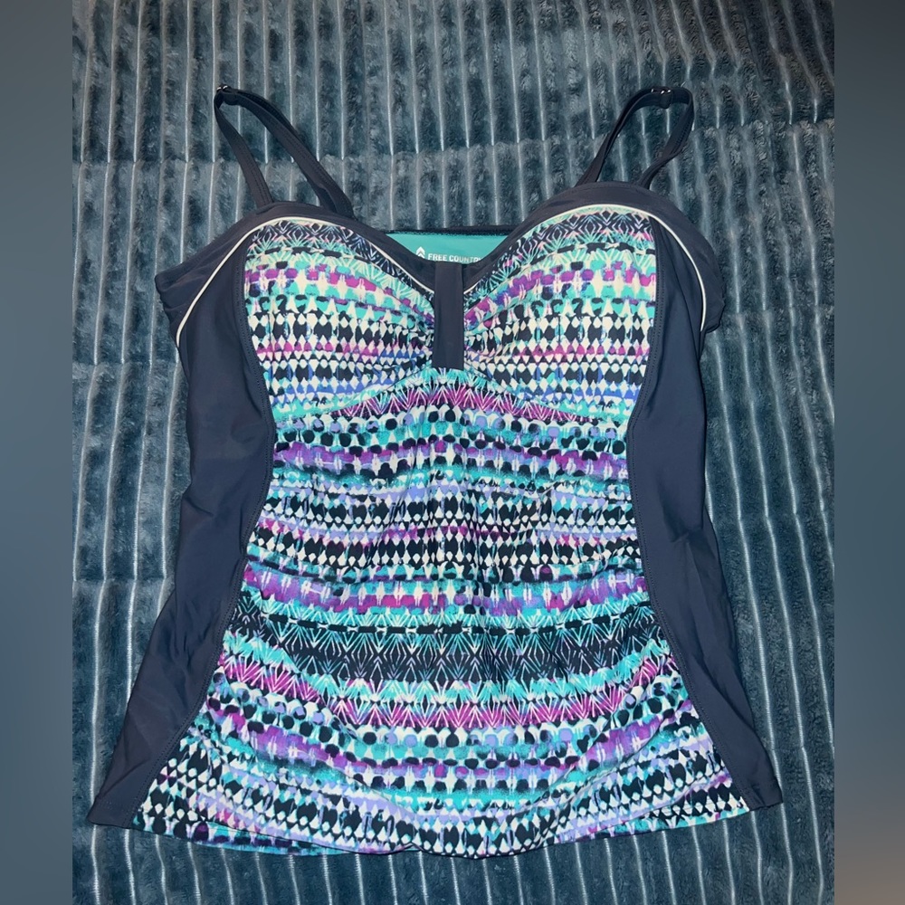 EUC 1X (16W/18W) Free Country Bathing Suit 🩱 Top